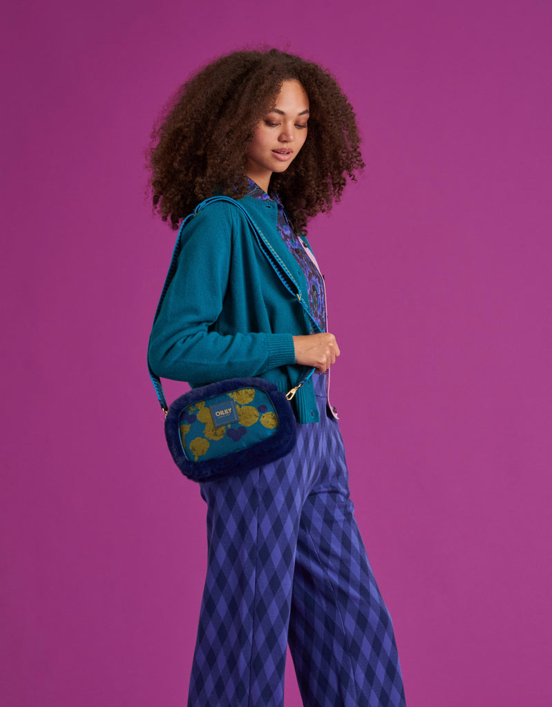 Xion Shoulder Bag