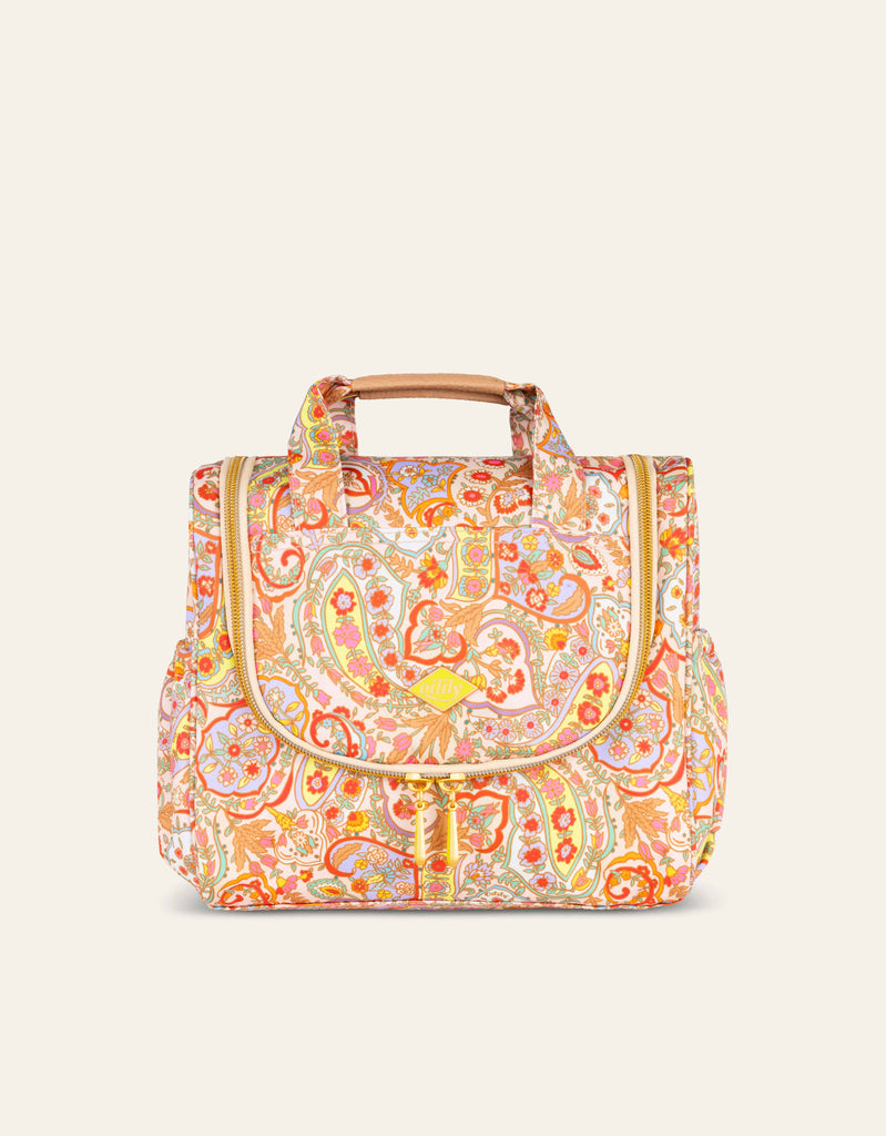 Cathy Travel Kit With Hook